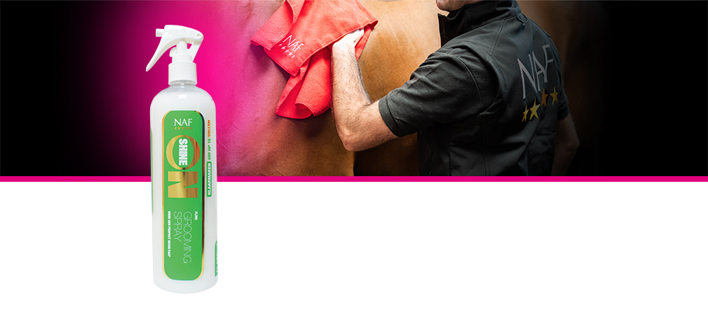 De luxe glansspray, om te gebruiken op het lichaam van je paard, de manen en de staart