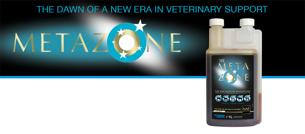 NAF Metazone är en unik sammansättning av naturliga ingredienser, designad av veterinärer för att främja komfort genom hela hästens kropp.